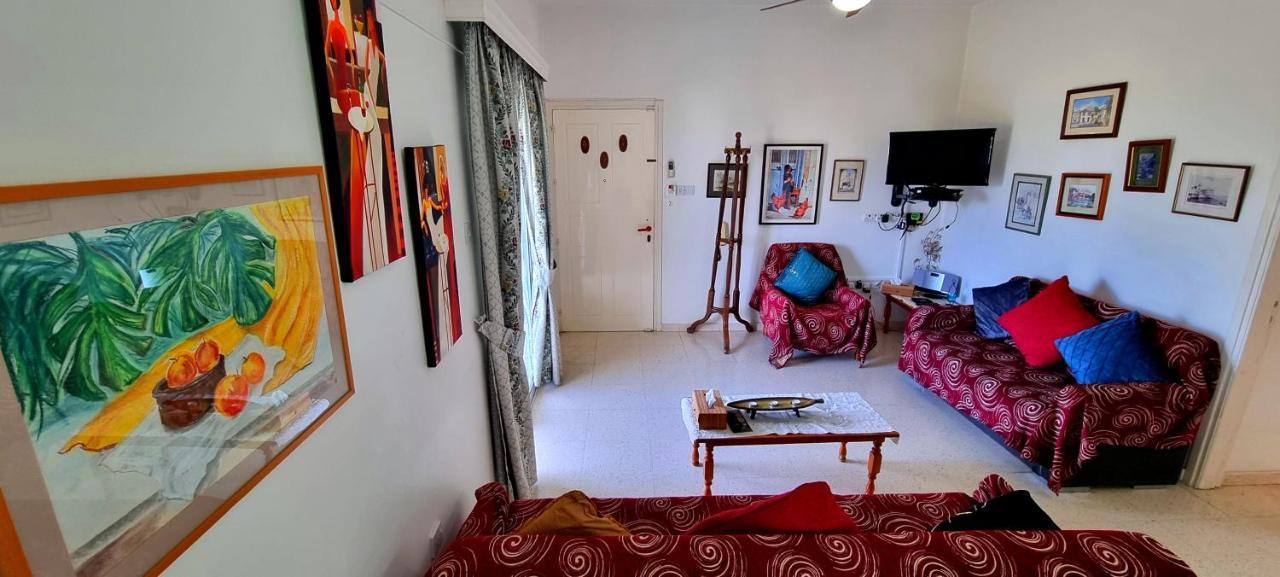 Astrofegia Apartments Near The Sea Agia Marina  Exterior photo