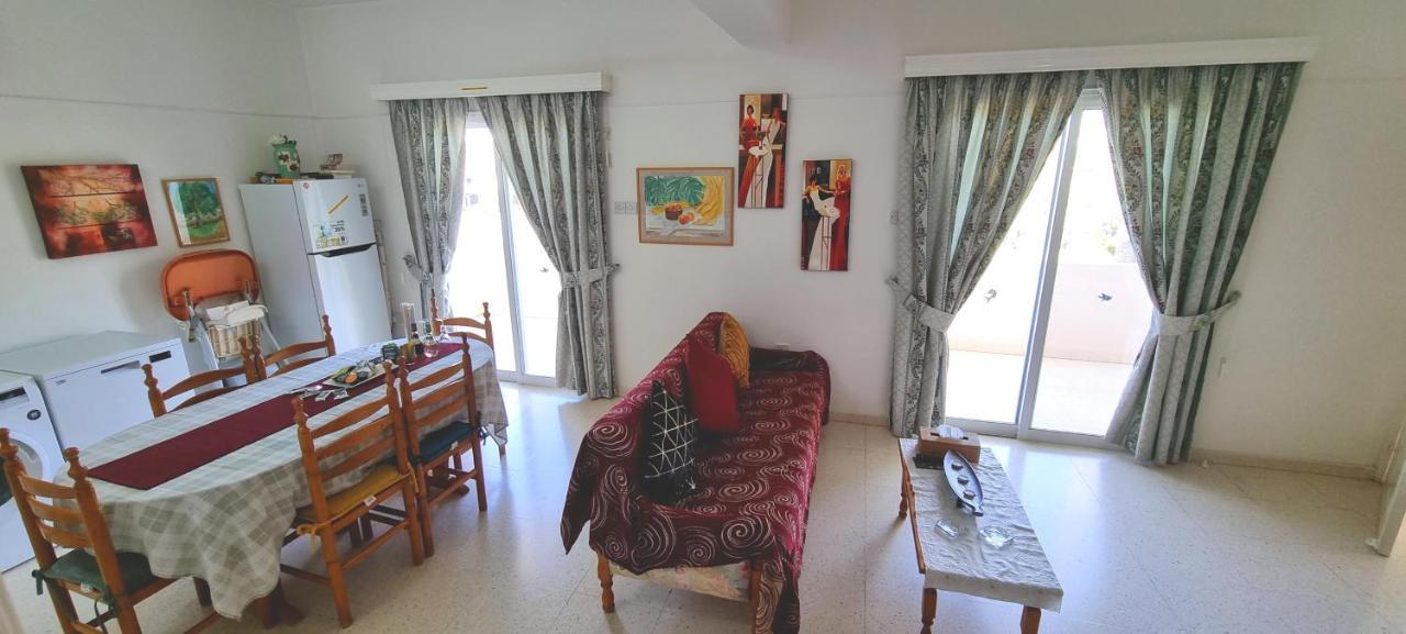 Astrofegia Apartments Near The Sea Agia Marina  Exterior photo